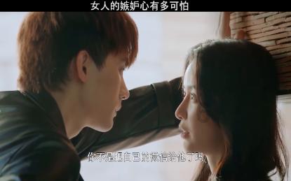 同样是演校园剧女主角，把杨紫和张佳宁放到一起比，差距就出来了