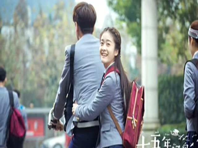 女孩巴厘岛度假